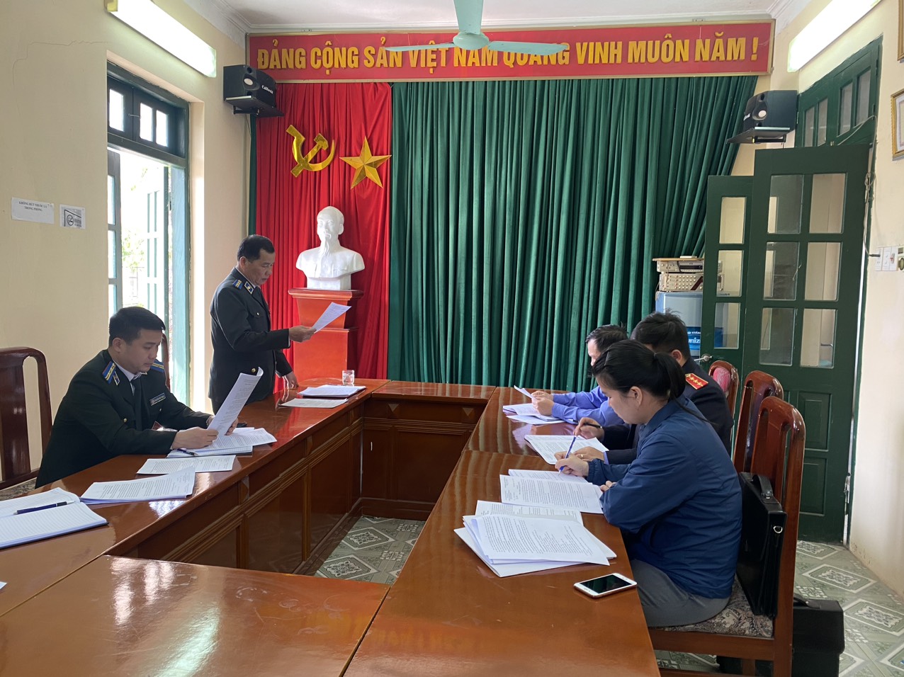 Viện kiểm sát nhân dân huyện Ngân Sơn trực tiếp kiểm sát  việc xác minh, phân loại án chưa có điều kiện thi hành tại  Chi cục Thi hành án dân sự huyện Ngân Sơn.