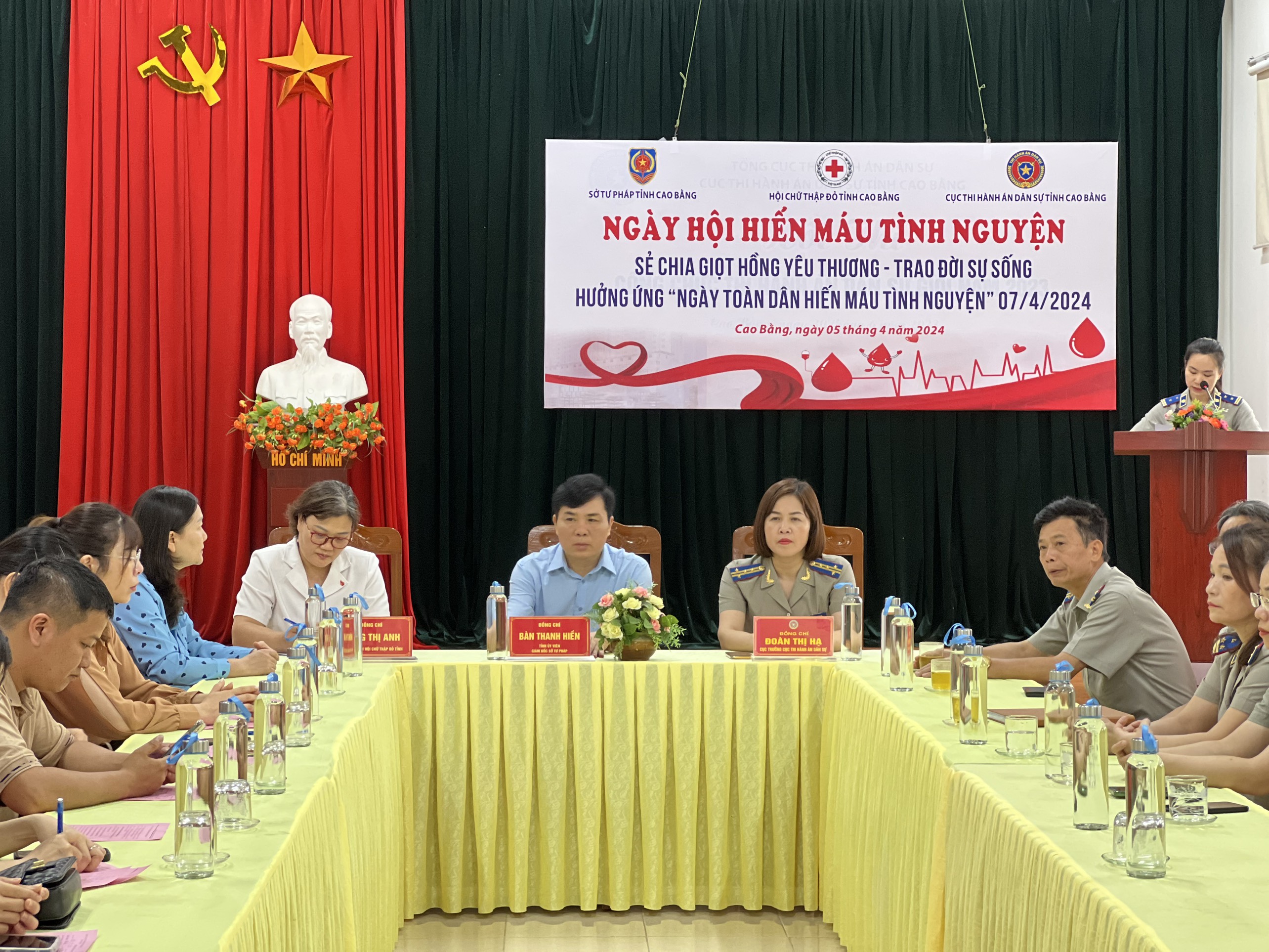 Cục Thi hành án dân sự phối hợp với Sở Tư pháp tỉnh Cao Bằng tổ chức Hiến máu tình nguyện