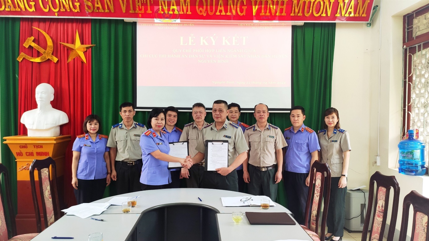 Chi cục Thi hành án dân sự và Viện Kiểm sát nhân dân huyện Nguyên Bình ký kết Quy chế phối hợp trong công tác thi hành án dân sự.