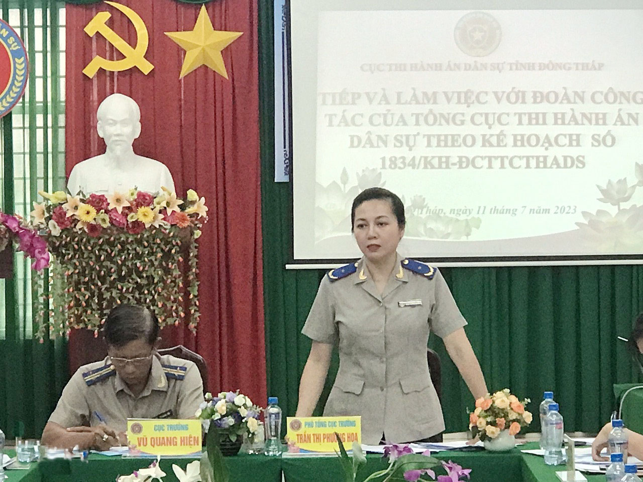 Phó Tổng cục trưởng - Trần Thị Phương Hoa làm việc tại Cục THADS tỉnh Đồng Tháp