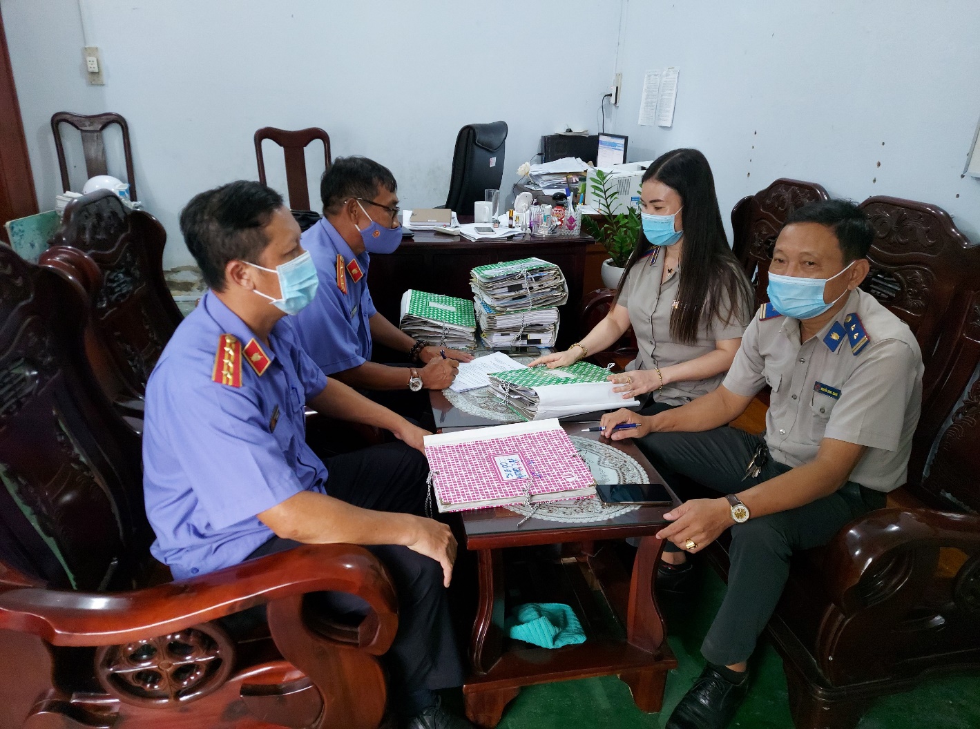 Cục thi hành án dân sự tỉnh Kiên Giang tiến hành tiêu hủy tang, vật chứng