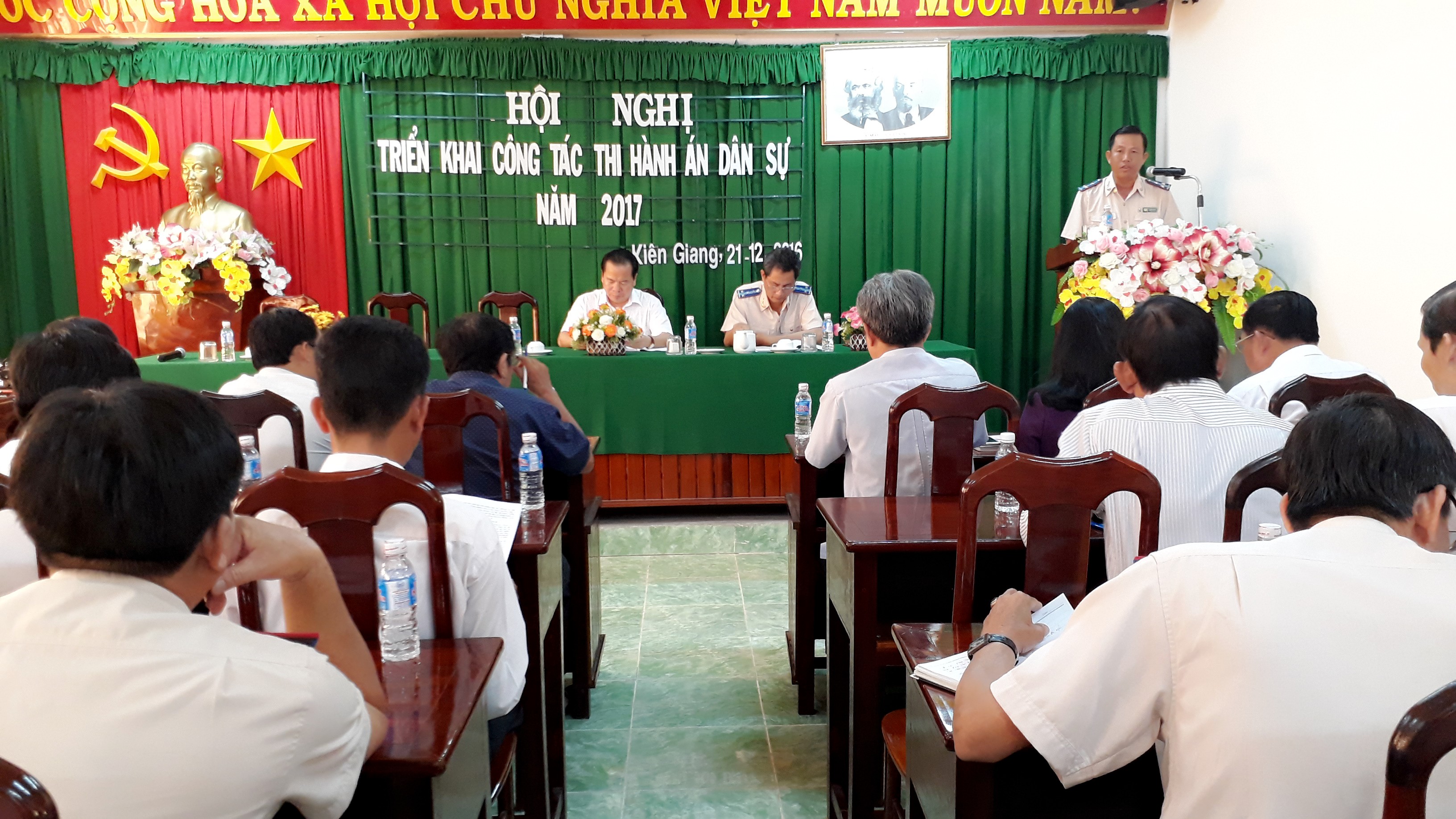 Cục Thi hành án dân sự tỉnh Kiên Giang  tổ chức Hội nghị tổng kết công tác năm 2016 và triển khai Kế hoạch công tác năm 2017