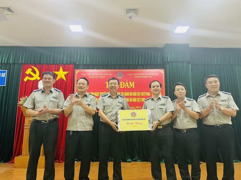 Cục thi hành án dân sự tỉnh Nghệ An và Cục THAds tỉnh Hà Tĩnh giao lưu trao đổi kinh nghiệm công tác THADs