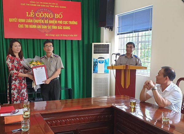 Công bố trao Quyết định điều động, bổ nhiệm Phó Cục trưởng Cục Thi hành án dân sự tỉnh Bắc Giang