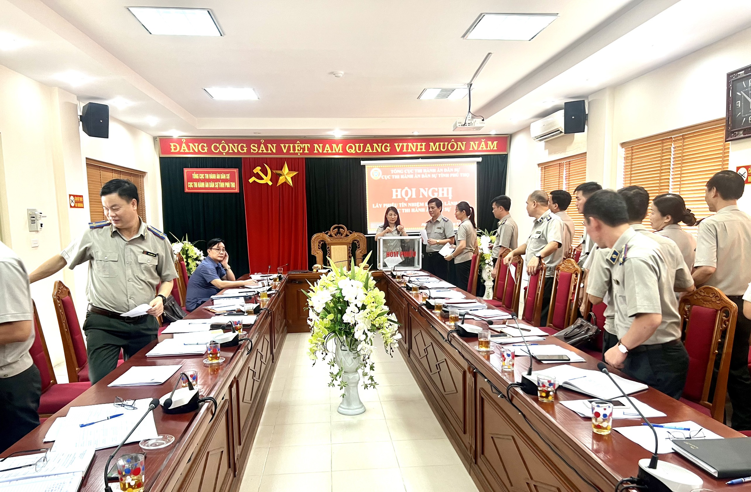 Cục Thi hành án dân sự tỉnh Phú Thọ tổ chức Hội nghị lấy phiếu tín nhiệm đối với các đồng chí Lãnh đạo Cục Thi hành án dân sự