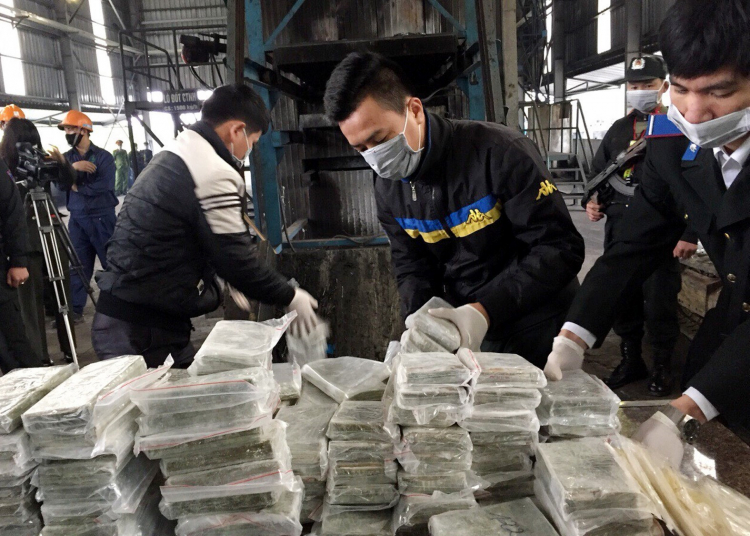 Cục thi hành án dân sự tỉnh Phú Thọ: Tổ chức tiêu hủy 300 bánh Heroin là tang vật vụ án.
