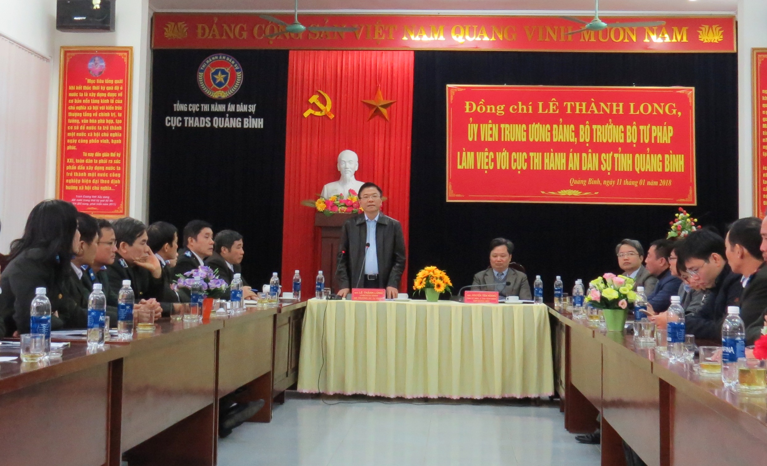 Bộ trưởng Lê Thành Long thăm và làm việc với Cục Thi hành án dân sự tỉnh Quảng Bình