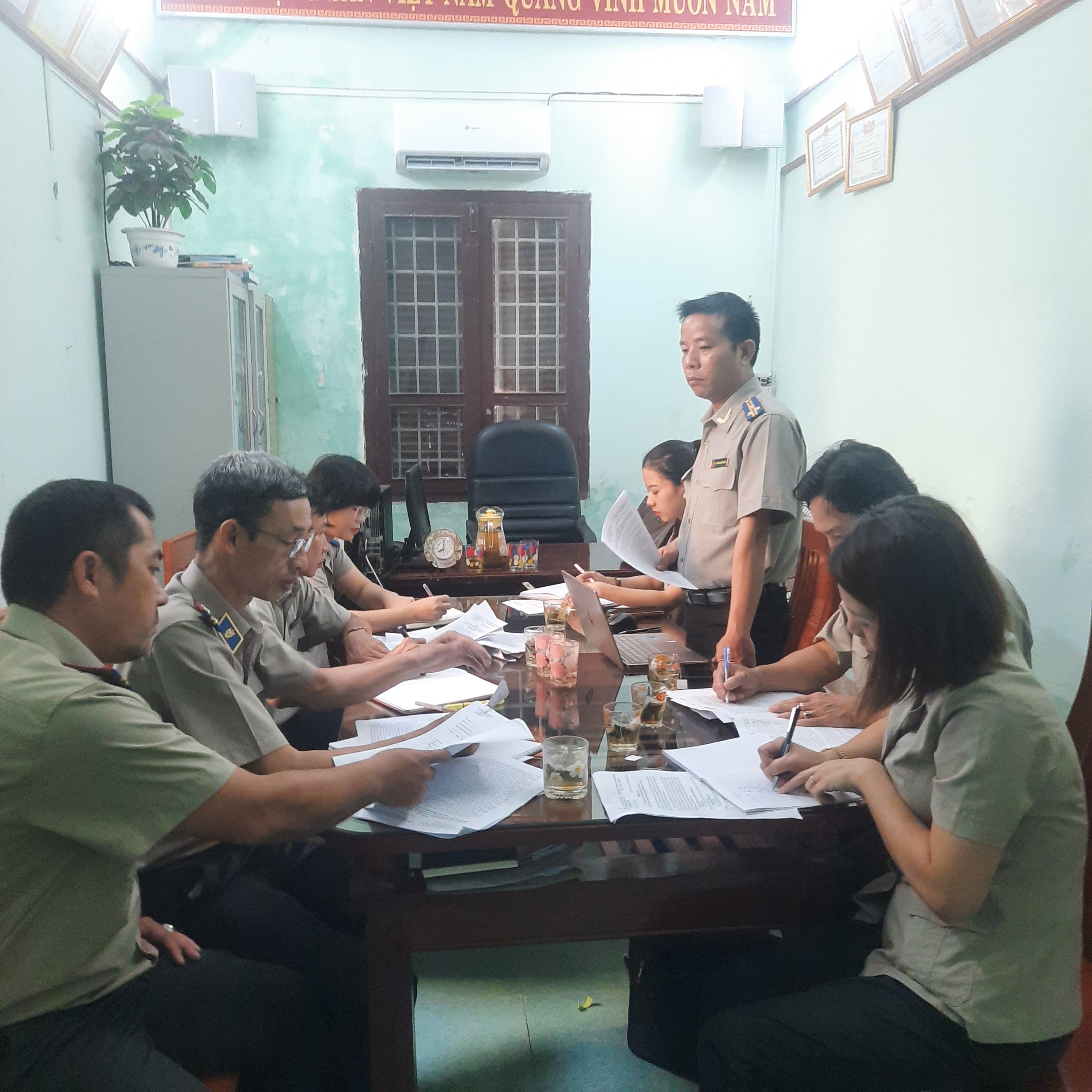 Đoàn công tác của Cục THADS tỉnh Quảng Nam làm việc tại Chi cục THADS thị xã Điện Bàn về việc thực hiện chỉ tiêu nhiệm vụ năm 2024