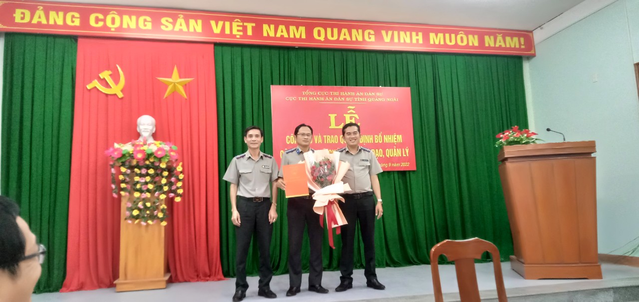 Lễ trao quyết định bổ nhiệm Phó Chi cục trưởng Chi cục Thi hành án dân sự thành phố Quảng Ngãi
