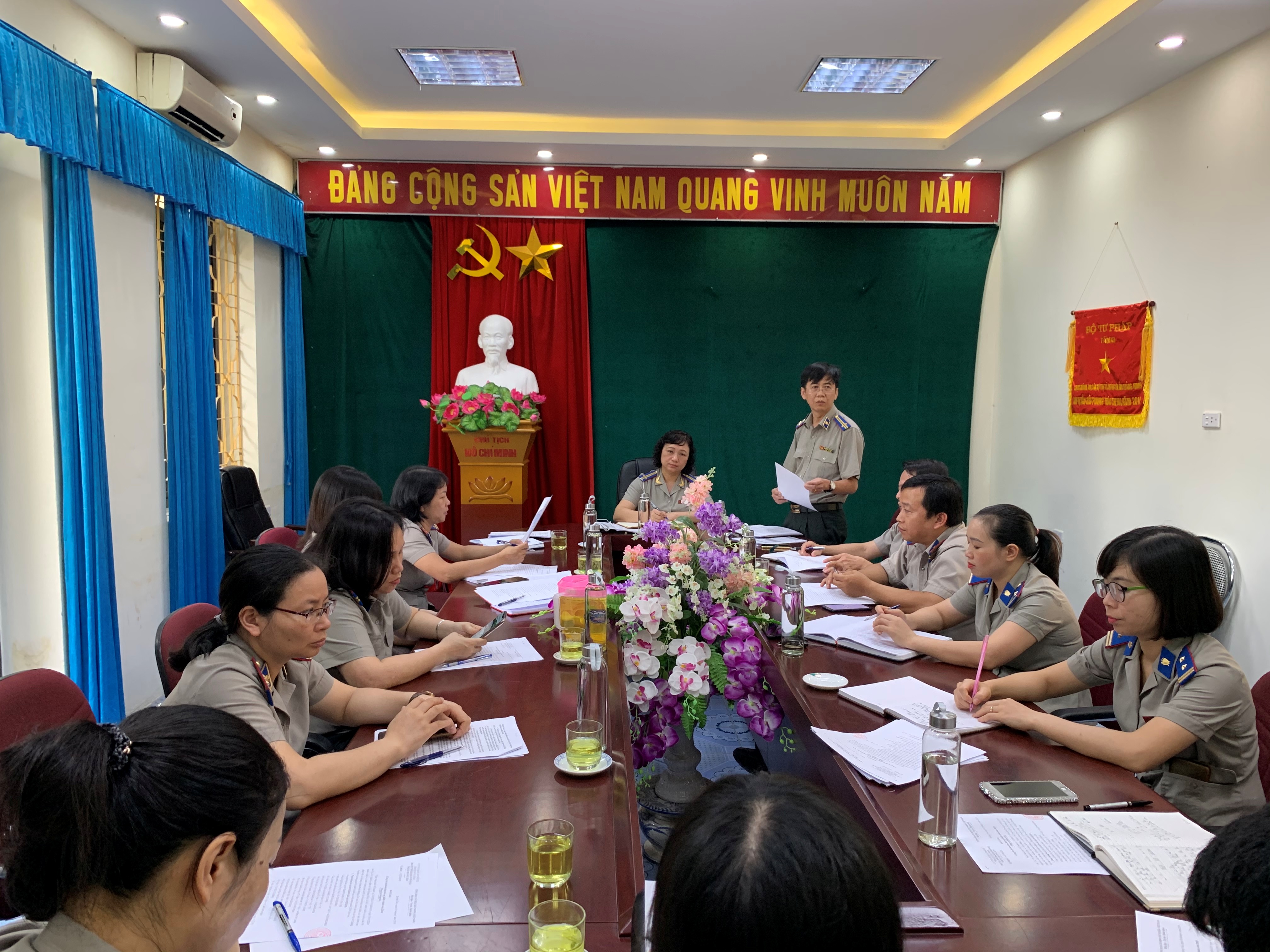 Đoàn kiểm tra  Cục thi hành án dân sự tỉnh Quảng ninh tiến hành kiểm tra tại chi cục THADS huyện Tiên Yên