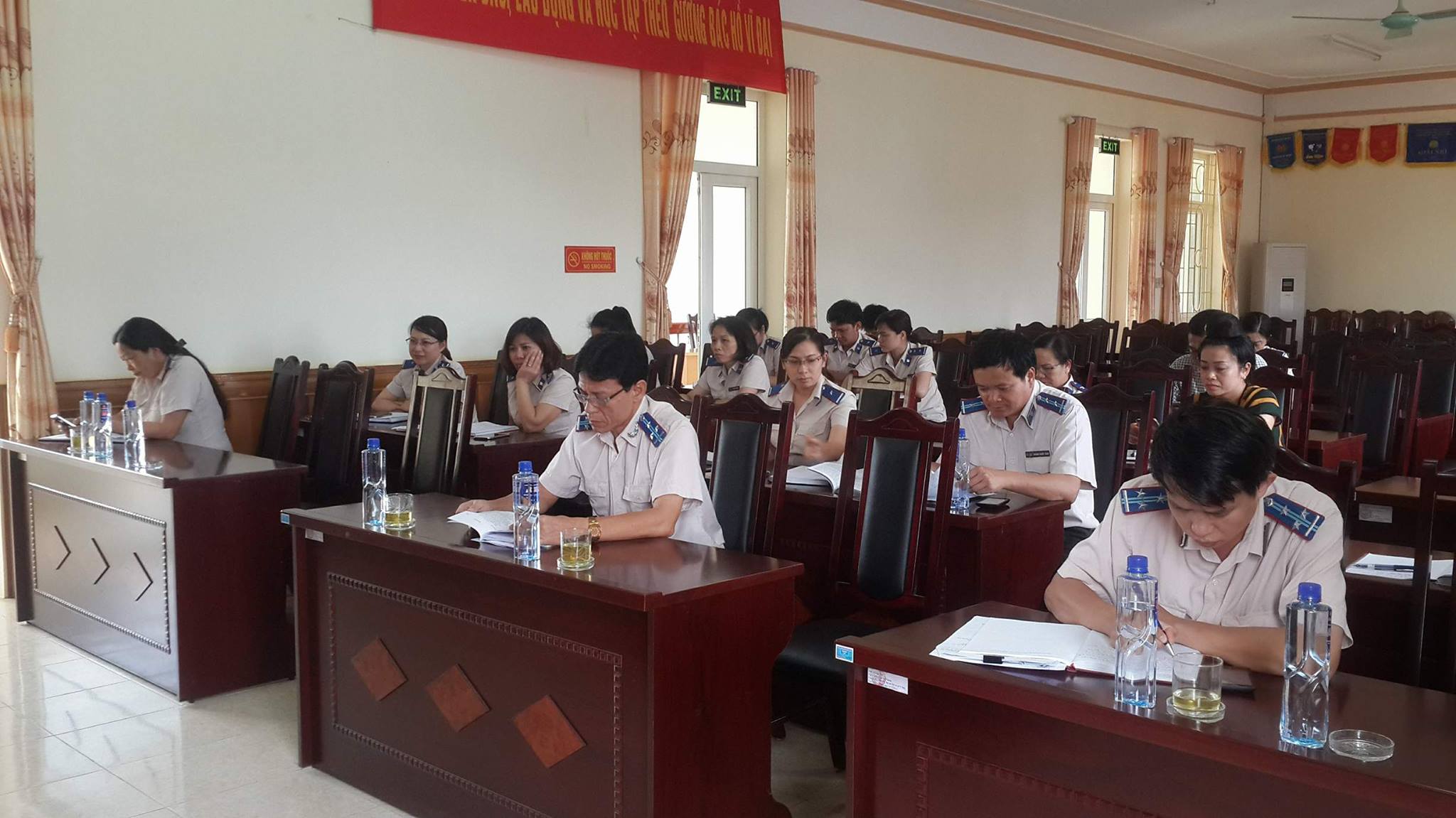 Cục Thi hành án dân sự tỉnh Sơn La tổ chức Hội nghị học tập, quán triệt  Nghị quyết hội nghị Trung ương V, khóa XII của Đảng