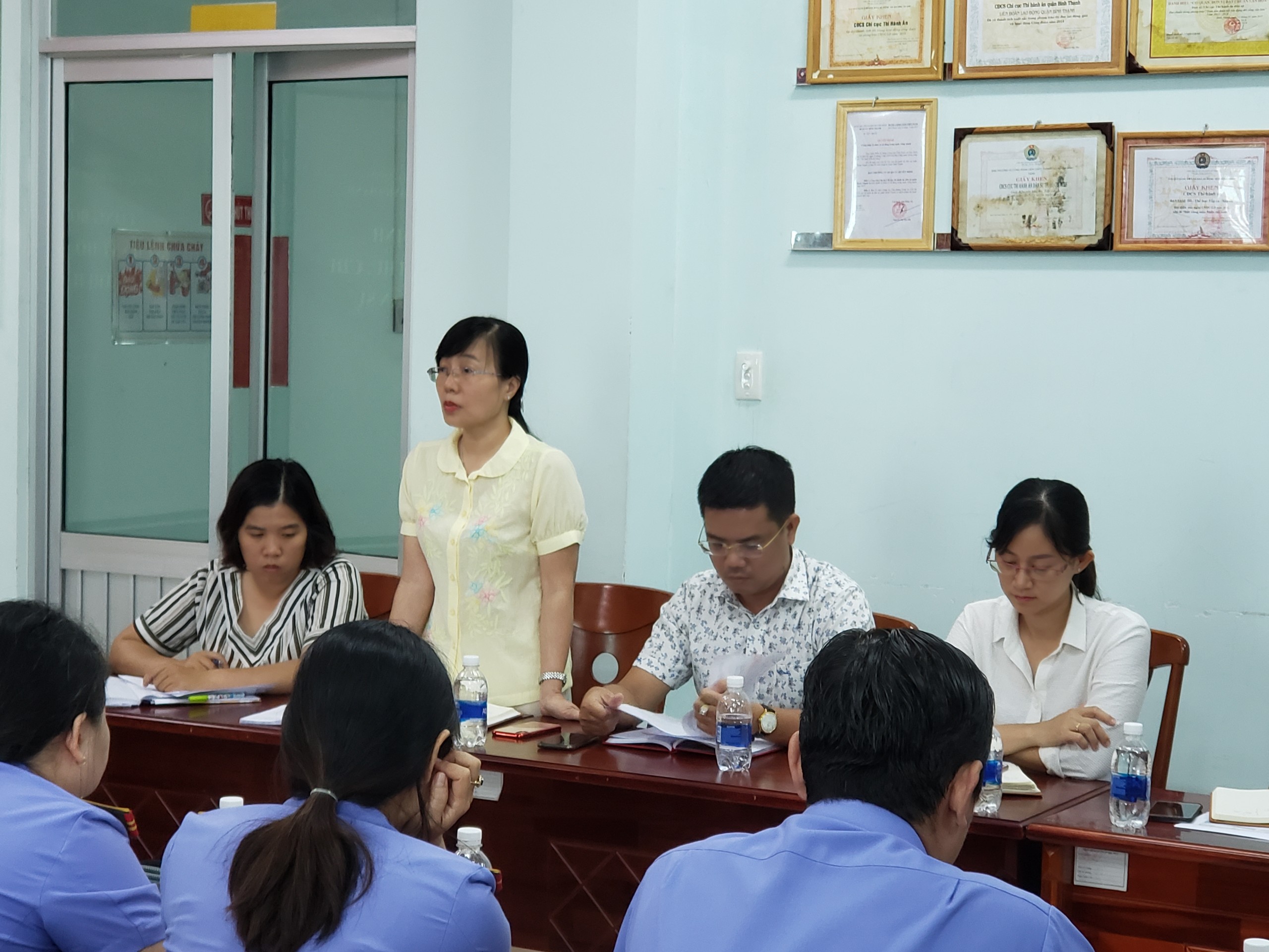 Viện kiểm sát nhân dân quận Bình Thạnh đã công bố Quyết định kiểm sát thi hành án dân sự