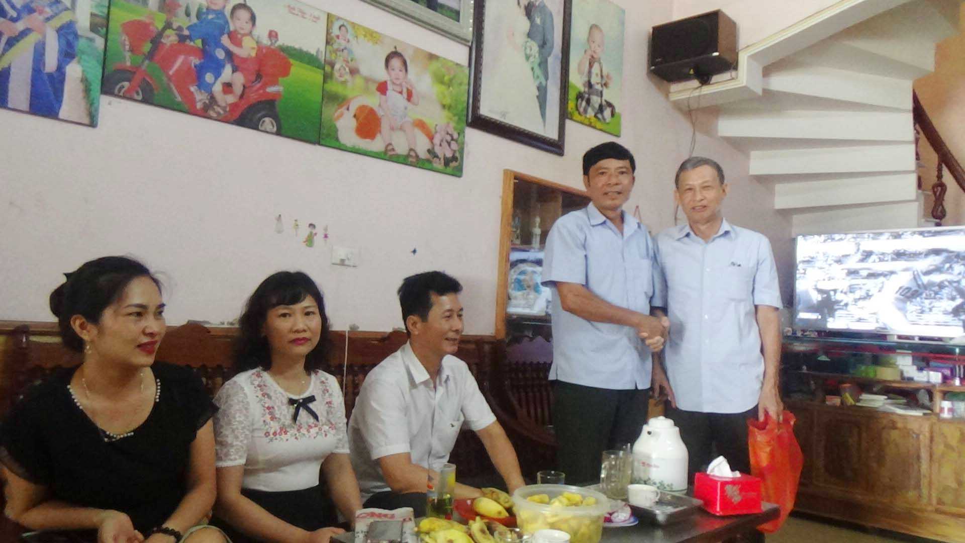 Cục Thi hành án dân sự tỉnh Tuyên Quang thăm các gia đình chính sách nhân dịp kỷ niệm 71 năm Ngày thương binh, liệt sĩ (27/7)