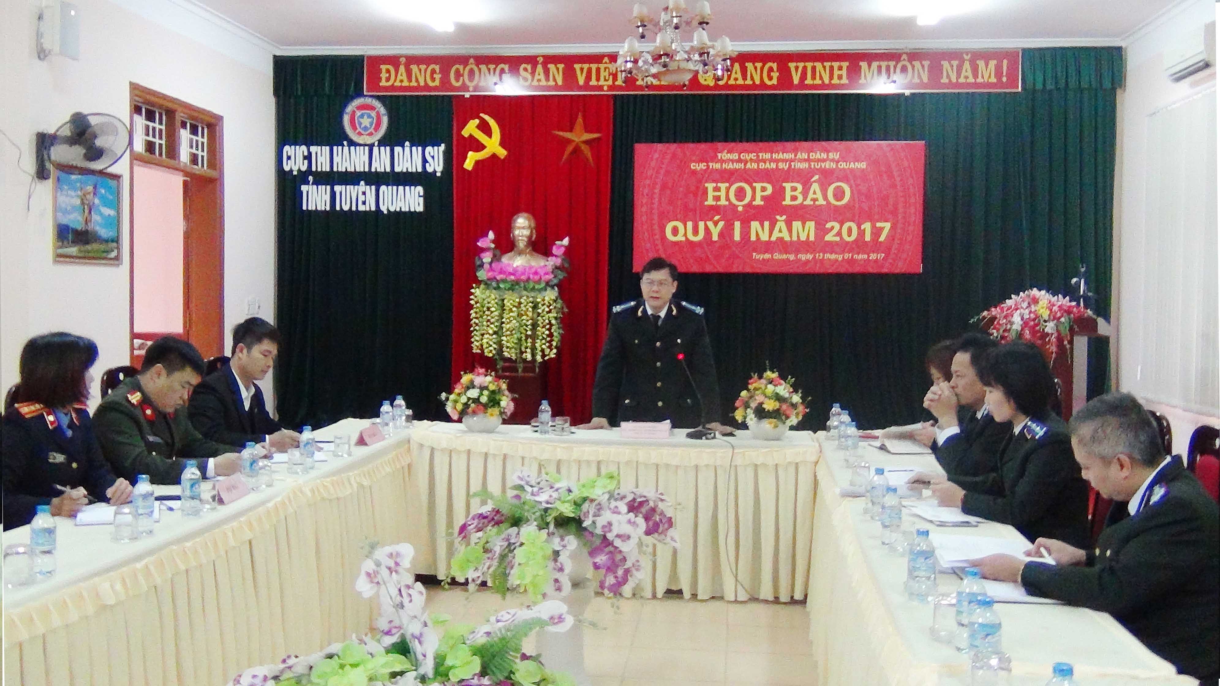 Cục Thi hành án dân sự tỉnh Tuyên Quang tổ chức họp báo quý I năm 2017