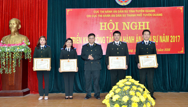 Chi cục Thi hành án dân sự thành phố Tuyên Quang phấn đấu hoàn thành các chỉ tiêu, nhiệm vụ công tác Thi hành án dân sự năm 2017
