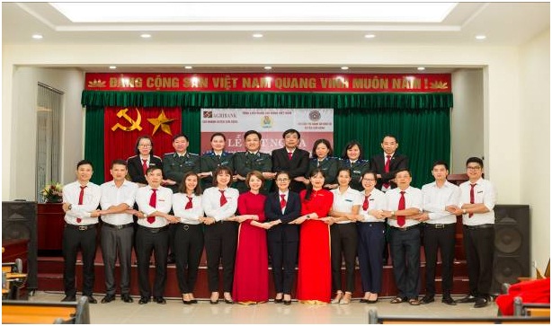 Công đoàn Cơ quan Chi cục Thi hành án dân sự huyện Sơn Động và Công đoàn Agribank chi nhánh huyện Sơn Động tổ chức lễ kết nghĩa