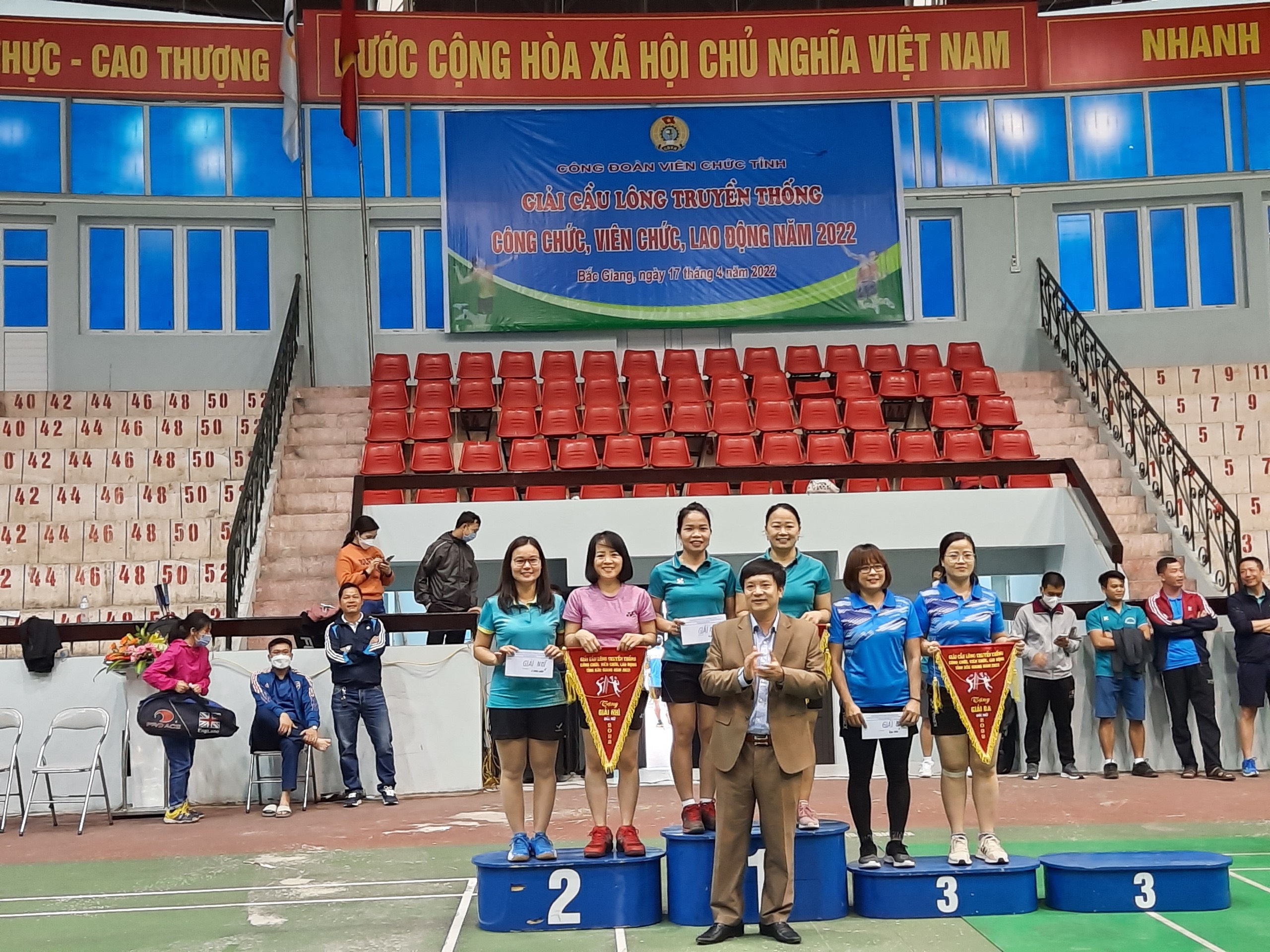 Công đoàn Cục THADS tỉnh Bắc Giang giành giải Nhì Giải cầu lông truyền thống công chức, viên chức, lao động năm 2022
