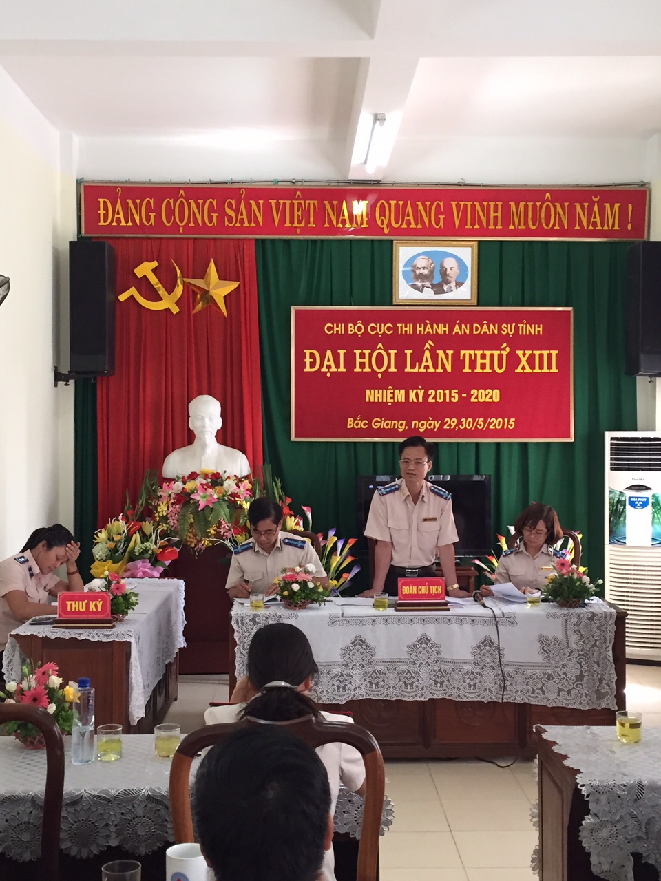 Chi bộ Cục Thi hành án dân sự tỉnh Bắc Giang tổ chức Đại hội lần thứ XIII, nhiệm kỳ 2015-2020