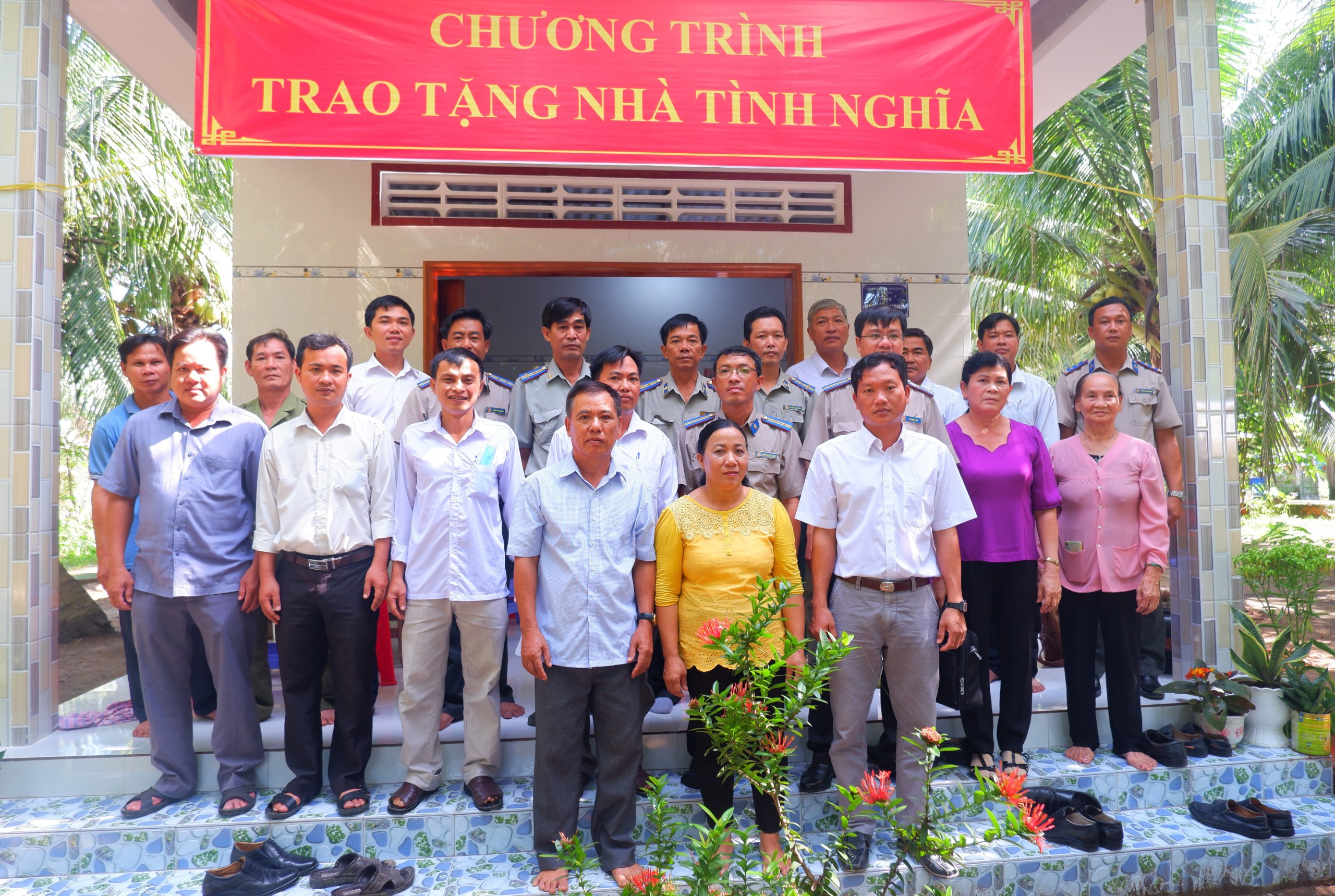 Cục THADS tỉnh trao nhà tình ngĩa cho ông Nguyễn Văn Việt tại xã Hòa Lợi, huyện Thạnh Phú