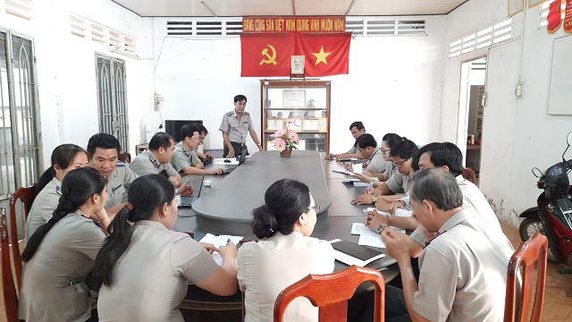 Cục Thi hành án dân sự tỉnh tổ chức kiểm tra toàn diện tại  Chi cục Thi hành án dân sự huyện Bình Đại, Ba Tri và Thạnh Phú