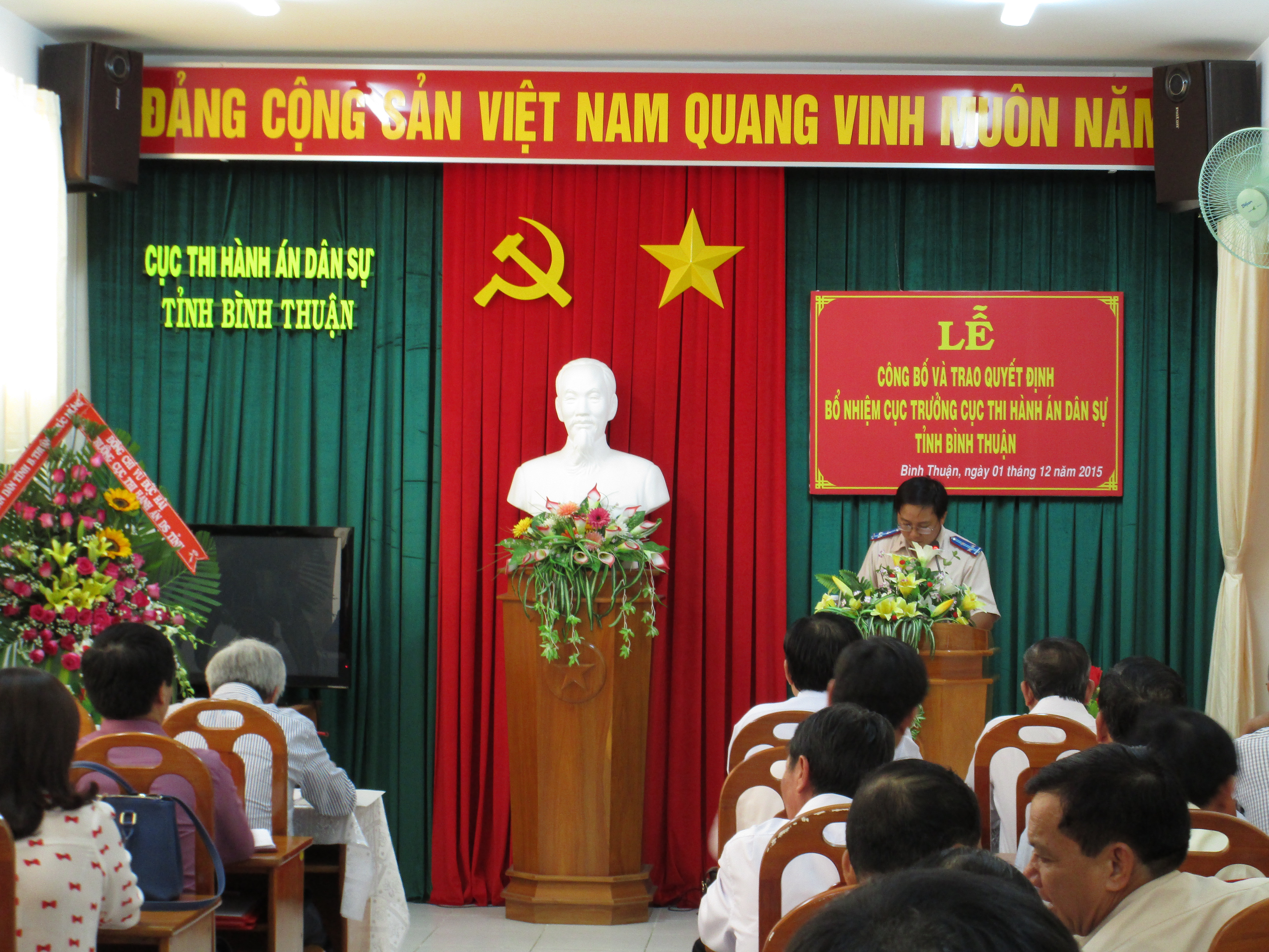 Lễ công bố và trao Quyết định bổ nhiệm Cục trưởng Cục Thi hành án dân sự tỉnh Bình Thuận