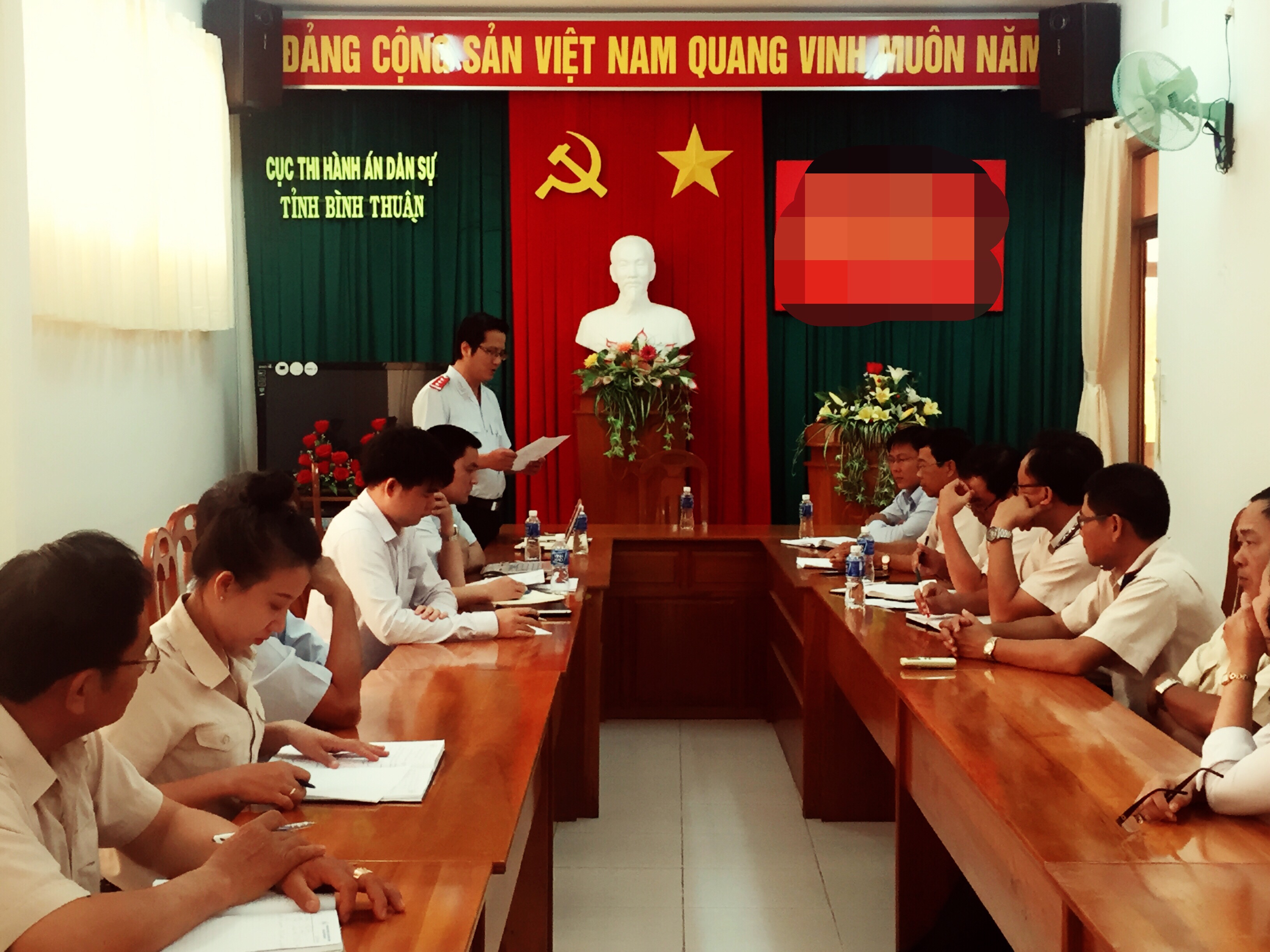 Họp thanh tra xác minh đơn khiếu nại của đồng chí Nguyễn Văn Tiến.