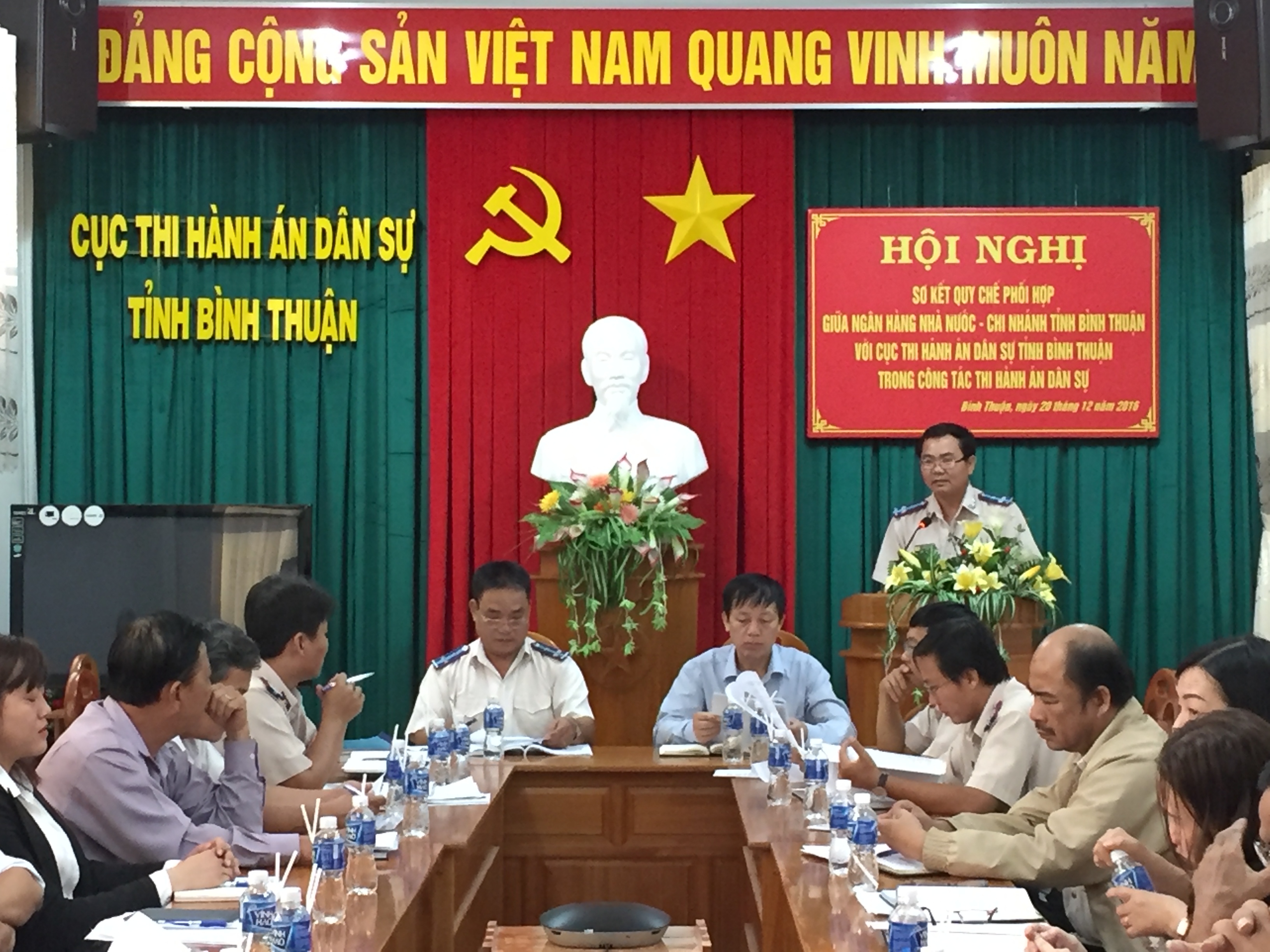 Hội nghị sơ kết Quy chế phối hợp giữa Ngân hàng Nhà nước- chi nhánh Bình Thuận với Cục Thi hành án dân sự tỉnh Bình Thuận trong công tác Thi hành án dân sự
