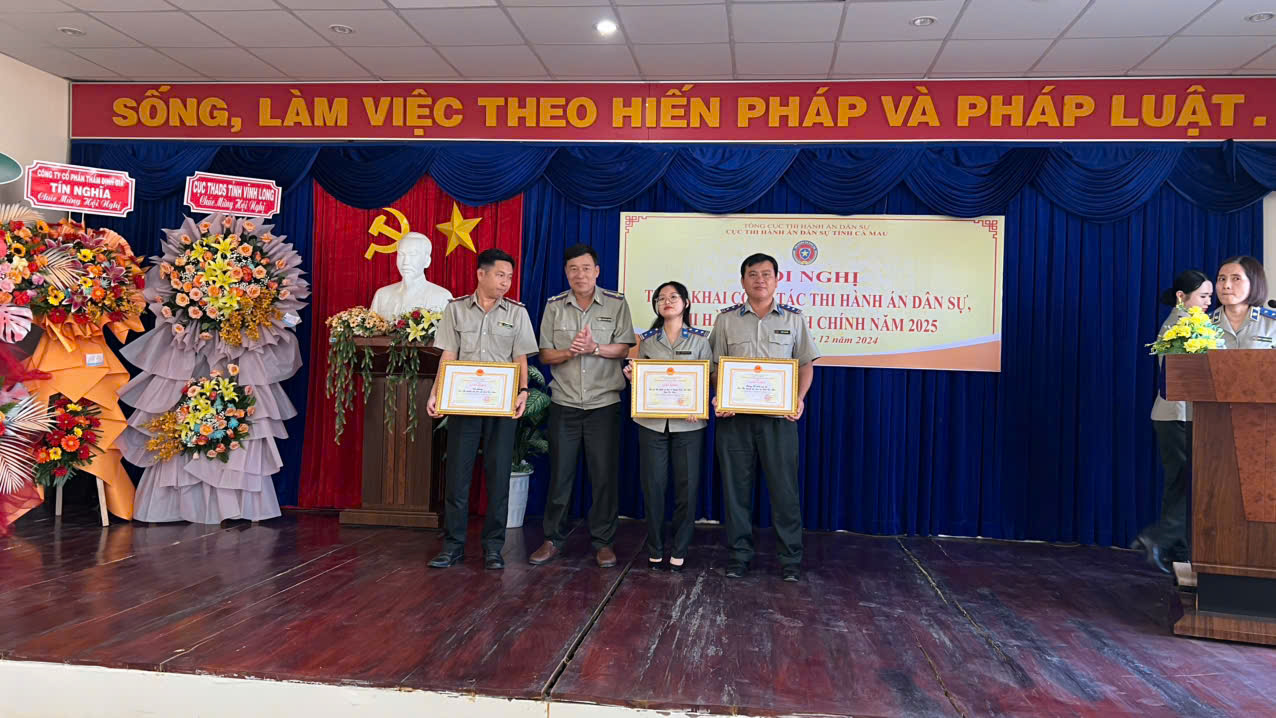 Triển khai nhiệm vụ năm 2025 13