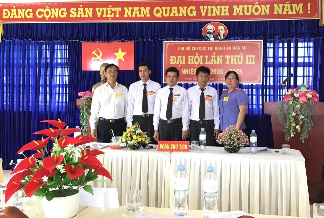Chi cục THADS huyện Trần Văn Thời tổ chức Đại hội Chi bộ nhiệm kỳ 2020-2025
