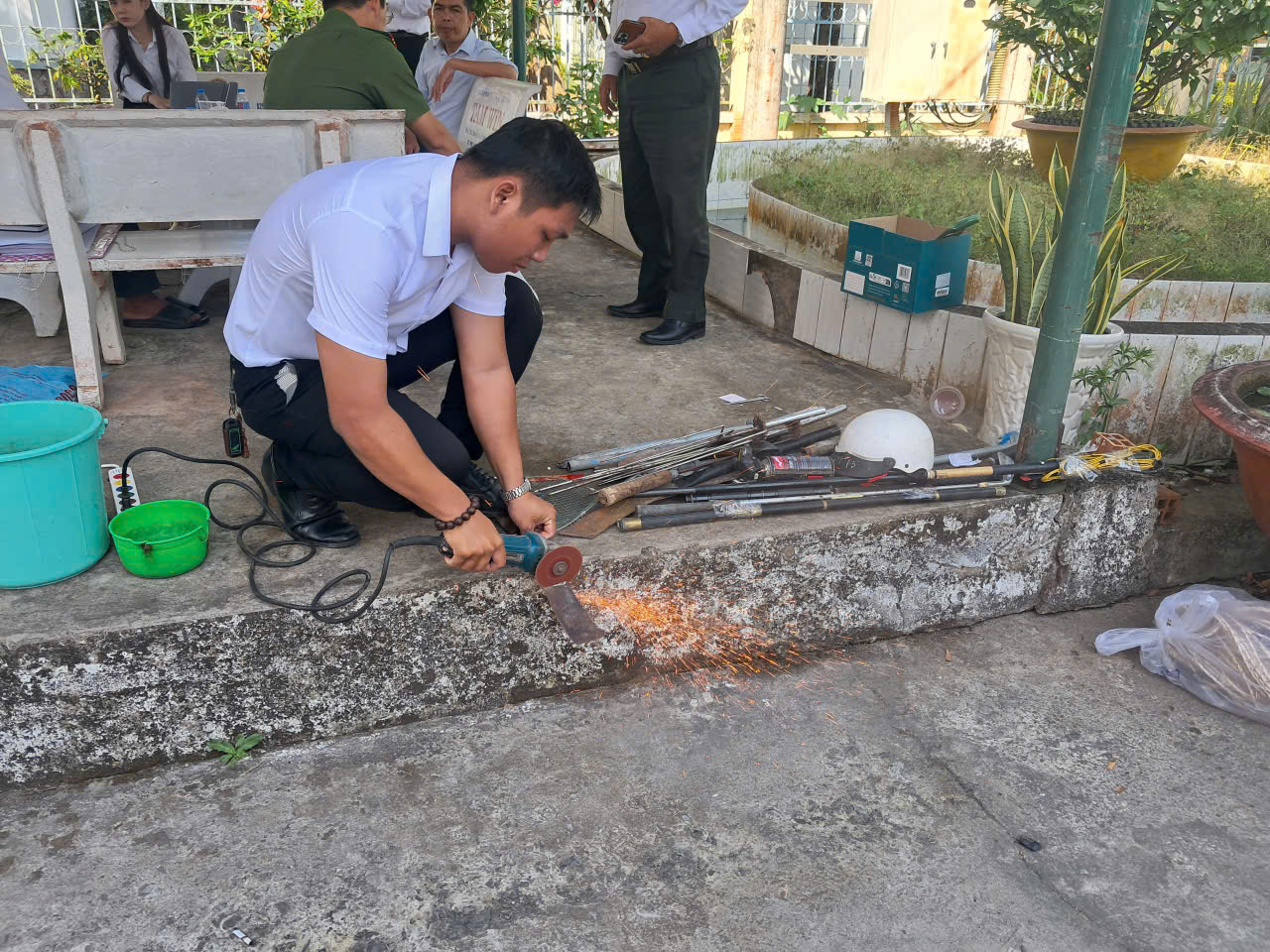 Phòng THADS Khu vực 11 – Cần Thơ tiến hành tiêu huỷ vật chứng của 27 vụ án hình sự phát sinh trên địa bàn