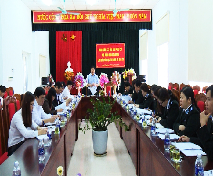 Ban pháp chế HĐND tỉnh thực hiện công tác giám sát tại Cục THADS tỉnh Cao Bằng