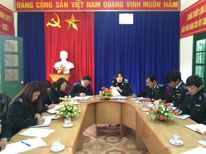 Kiểm tra tình hình thực hiện nhiệm vụ 5 tháng đầu năm tại Chi cục  Thi hành án dân sự huyện Hòa An