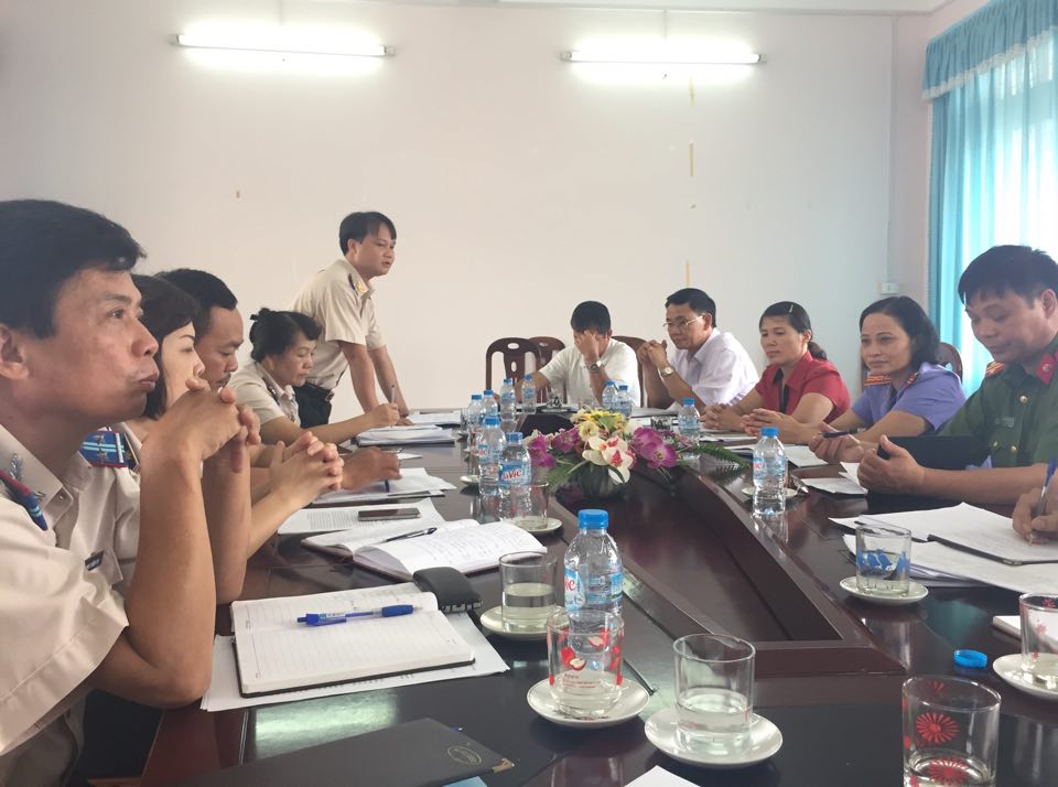 Đoàn công tác Cục Thi hành án dân sự tỉnh đến thăm và làm việc  tại Chi cục Thi hành án dân sự huyện Thạch An