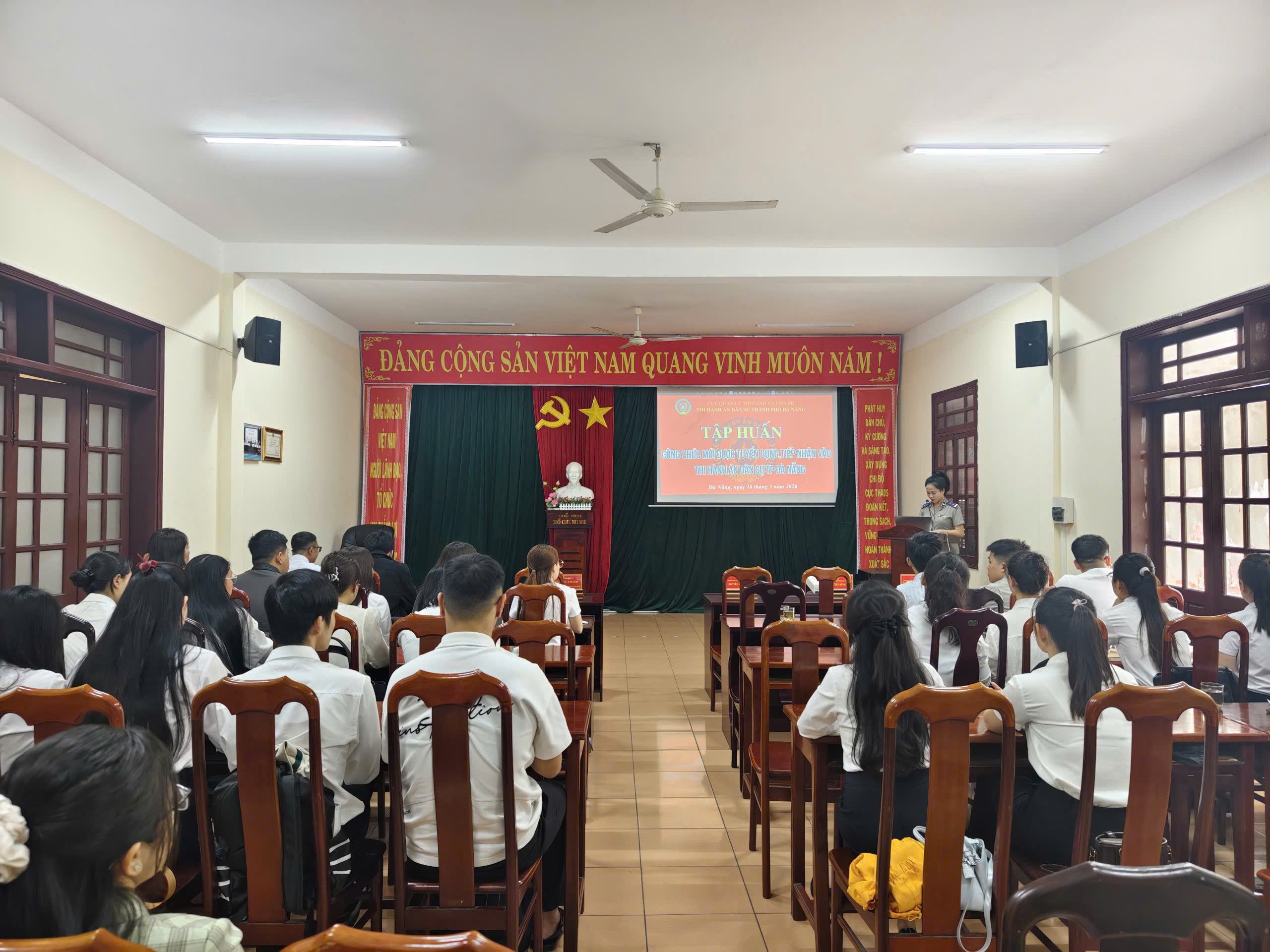 Tổ chức lớp tập huấn công chức mới được tuyển dụng, tiếp nhận vào Thi hành án dân sự thành phố Đà Nẵng