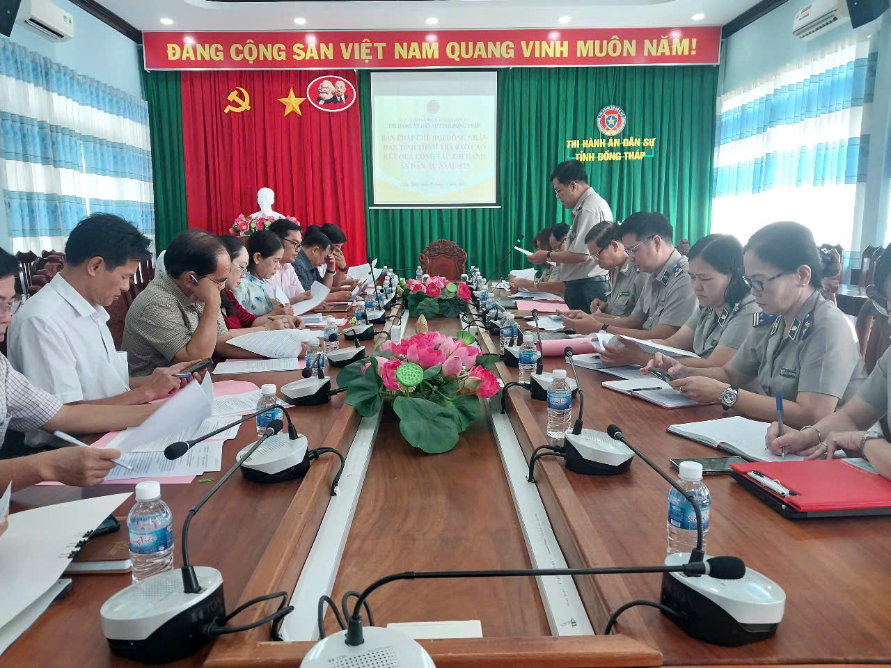 Ban pháp chế HĐND tỉnh Đồng Tháp thực hiện thẩm tra báo cáo công tác thi hành án dân sự năm 2025 tại THADS tỉnh Đồng Tháp