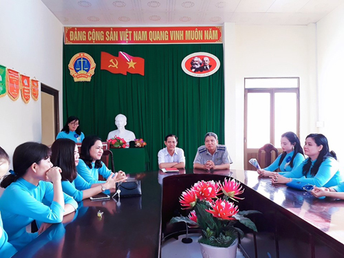 Công đoàn Khối Nội chính huyện Tam Nông tổ chức buổi Tọa đàm họp mặt nhân Ngày thành lập Hội liên hiệp Phụ nữ Việt Nam 20.10