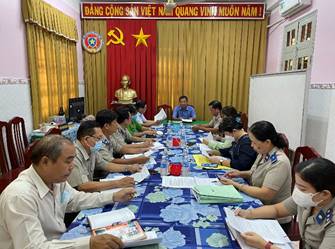 Ban Thường vụ Huyện ủy làm việc với Chi bộ cơ sở Chi cục Thi hành án dân sự huyện Lai Vung về kết quả thực hiện một số nhiệm vụ trọng tâm năm 2022