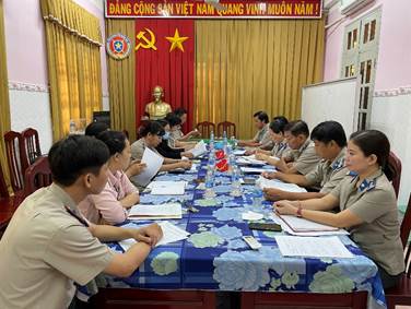 Chi cục THADS huyện Lai Vung tổ chức họp đánh giá công chức, người lao động, bình xét thi đua khen thưởng năm 2022 và công bố quyết định về cán bộ