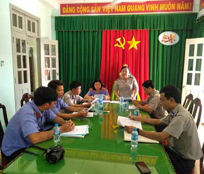 Trực tiếp kiểm sát hoạt động thi hành án dân sự tại Chi cục Thi hành án dân sự huyện Tân Hồng