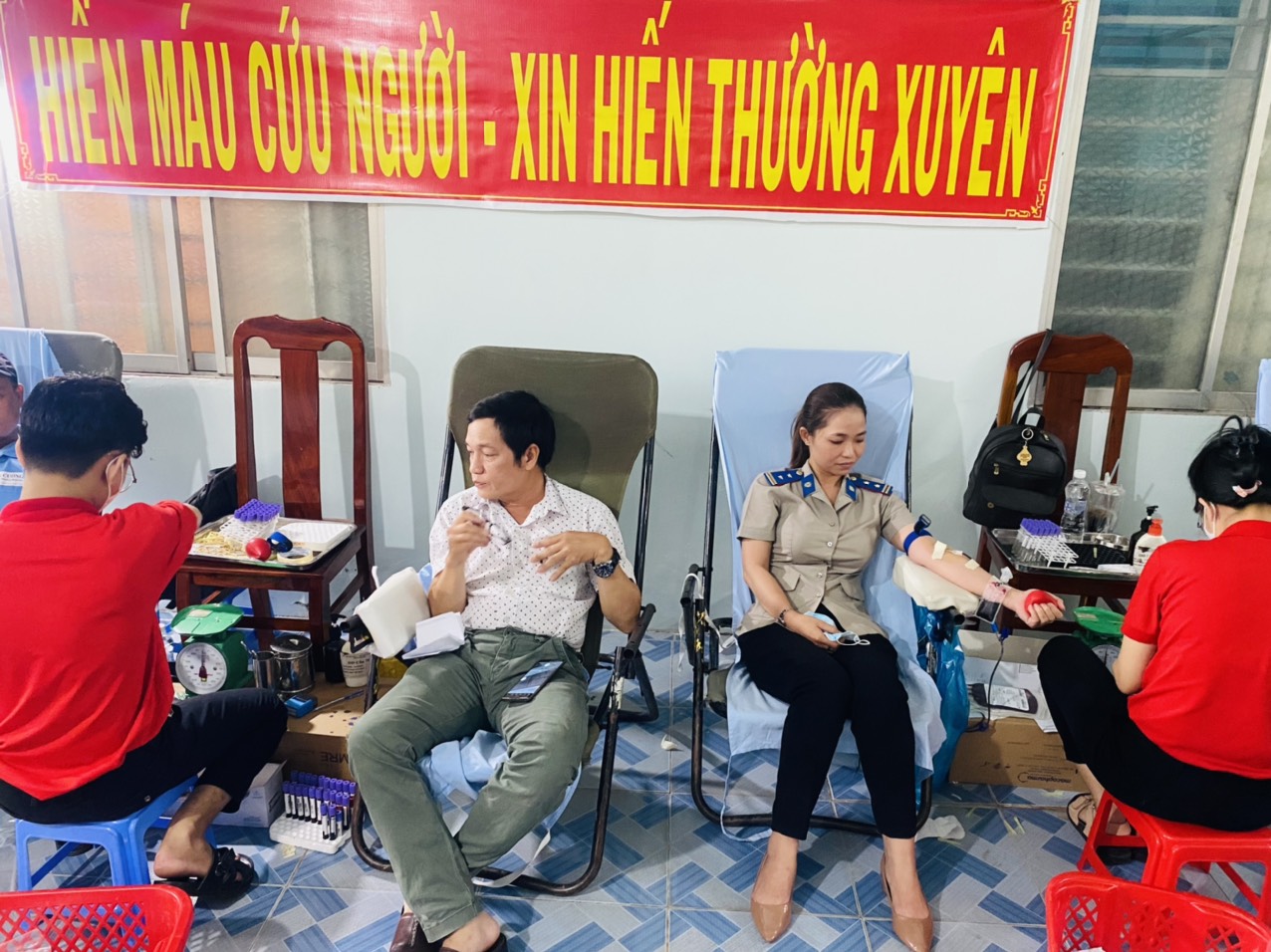 Hiến máu tình nguyện - Nghĩa cử cao đẹp của công chức Chi cục Thi hành án dân sự huyện Thanh Bình