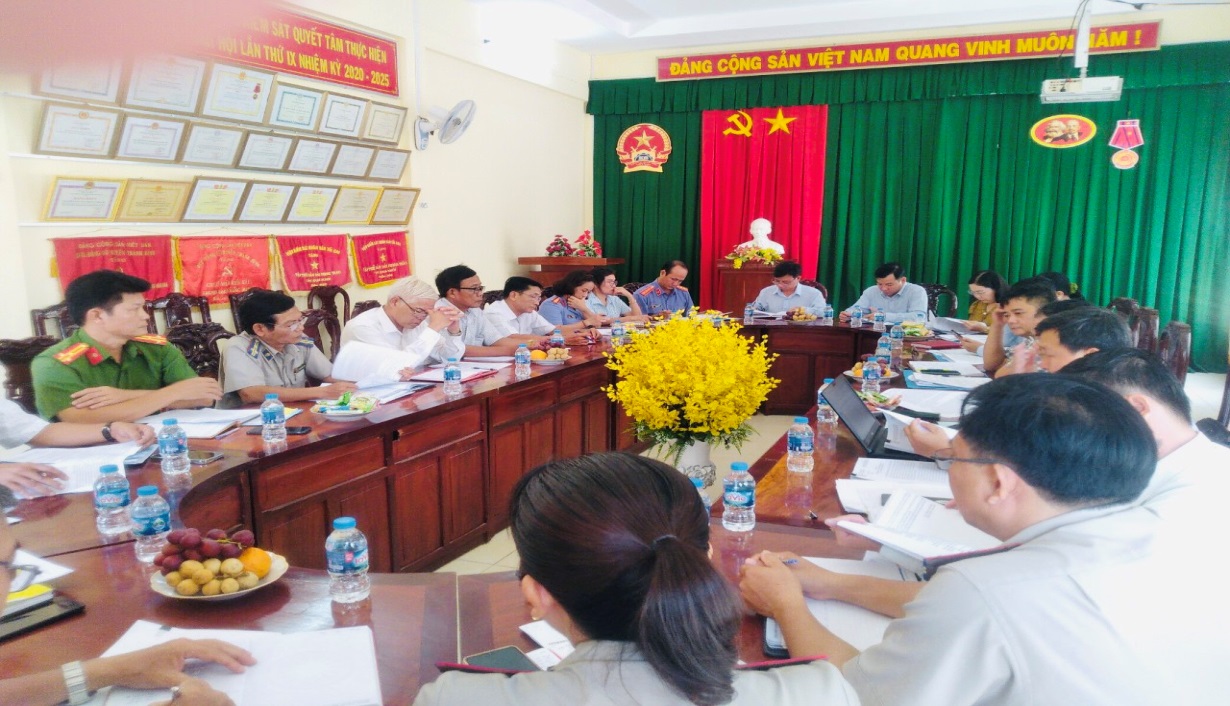 Chi cục Thi hành án dân sự huyện Thanh Bình tham dự cuộc họp với Thường trực Huyện ủy Thanh Bình về công tác Nội chính 06 tháng đầu năm 2023