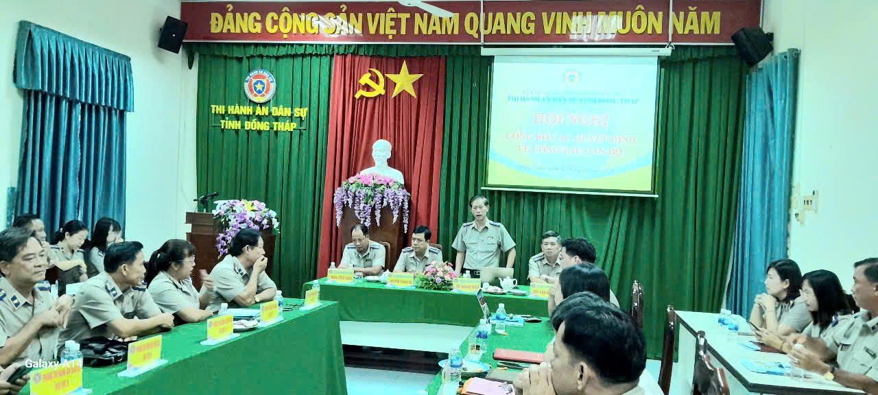 HỘI NGHỊ GIAO BAN ĐÁNH GIÁ KẾT QUẢ CÔNG TÁC THI HÀNH ÁN DÂN SỰ NĂM 2025, TRIỂN KHAI NHIỆM VỤ CÔNG TÁC NĂM 2026 VÀ CÔNG BỐ CÁC QUYẾT ĐỊNH VỀ CÔNG TÁC CÁN BỘ