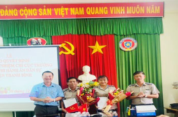 Lễ công bố quyết định điều động và bổ nhiệm Chi cục trưởng Chi cục THADS huyện Thanh Bình