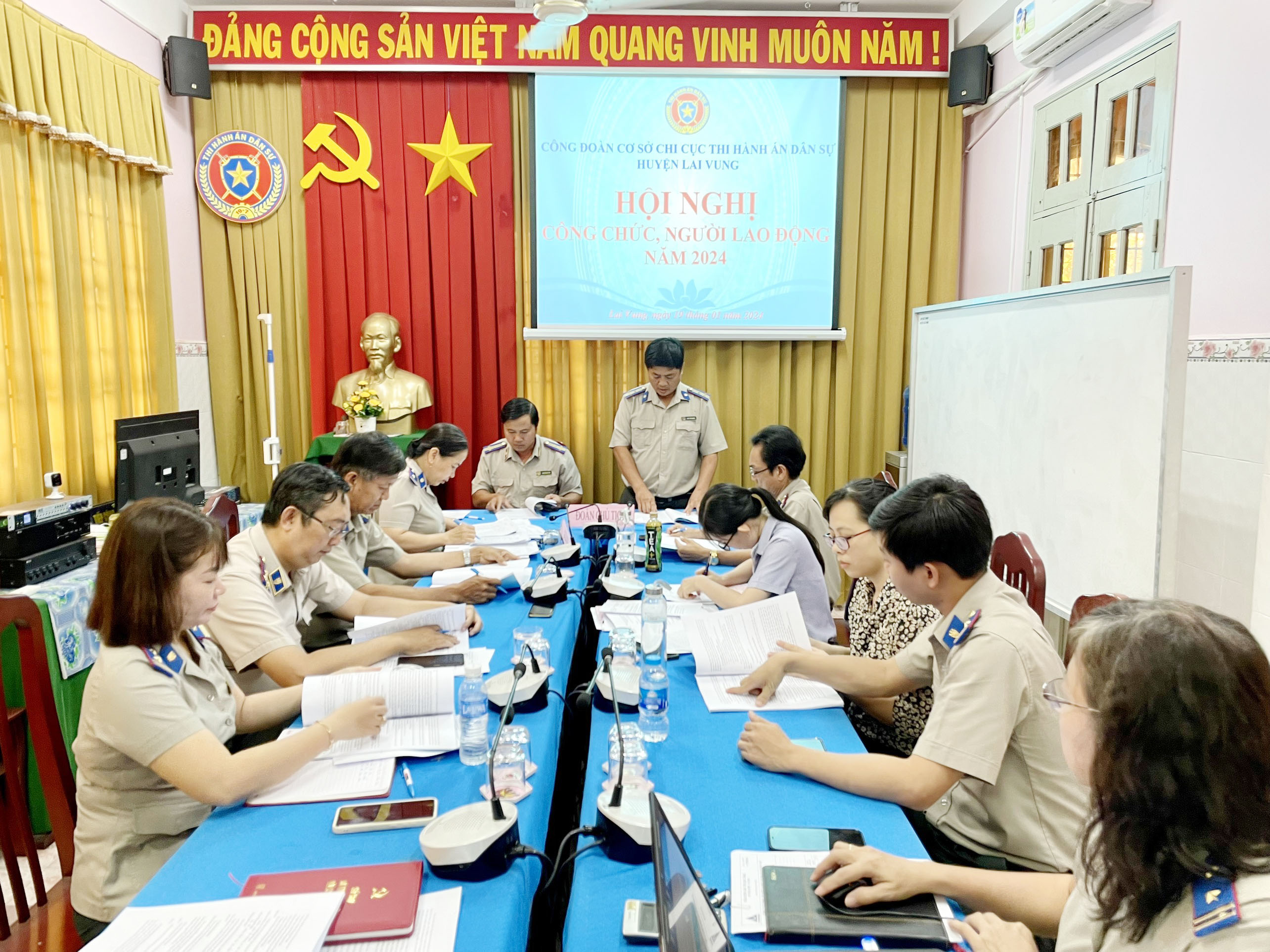 Chi cục Thi hành án dân sự huyện Lai Vung tổ chức Hội nghị  công chức, người lao động năm 2024