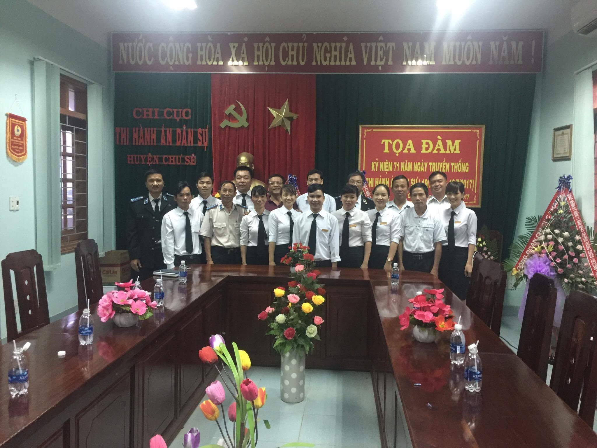 Chi cục Thi hành án dân sự huyện Chư Sê tổ chức Tọa đàm 71 năm Ngày Truyền thống Thi hành án dân sự