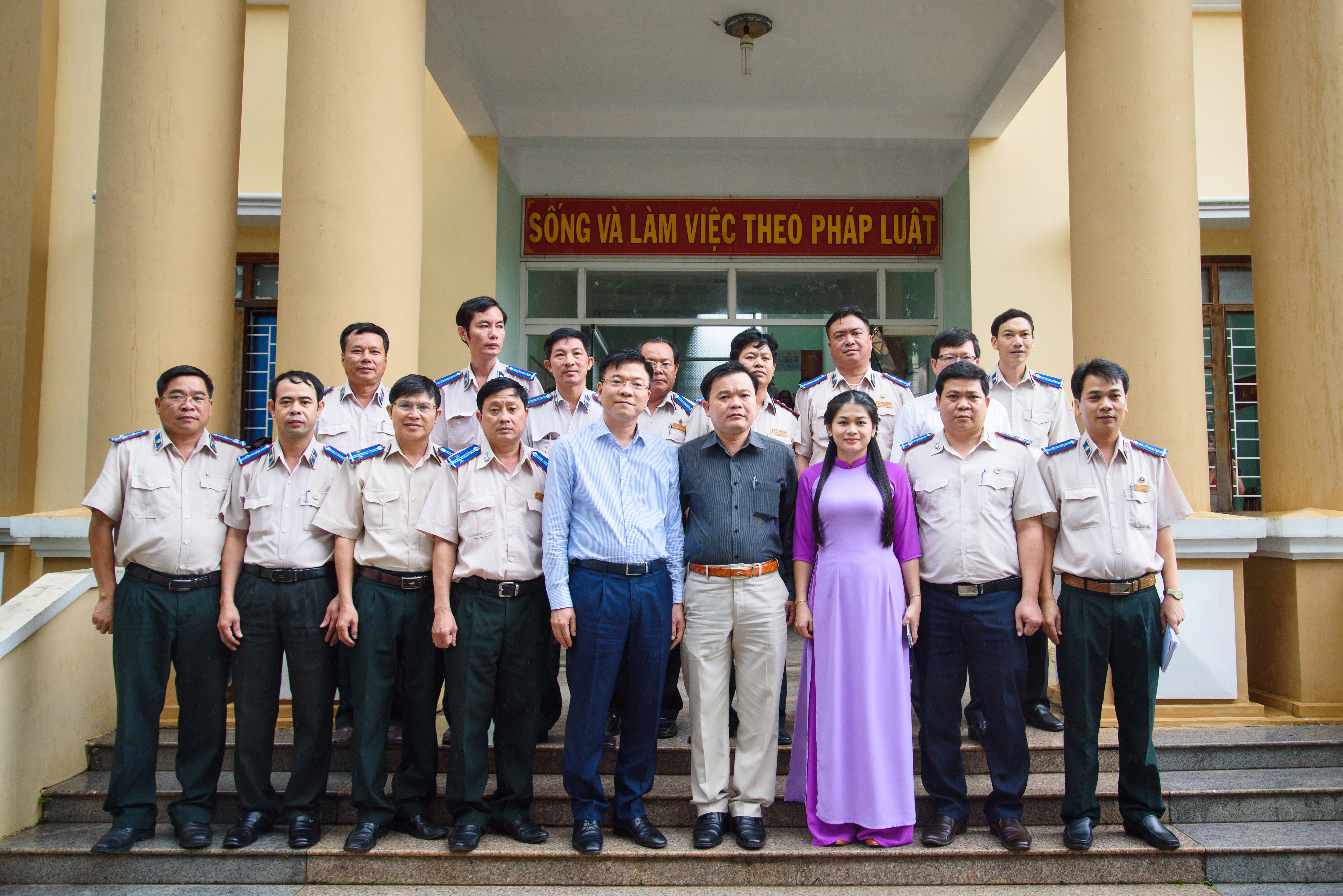 Bộ trưởng Bộ Tư pháp Lê Thành Long làm việc tại Cục Thi hành án dân sự tỉnh Gia Lai.