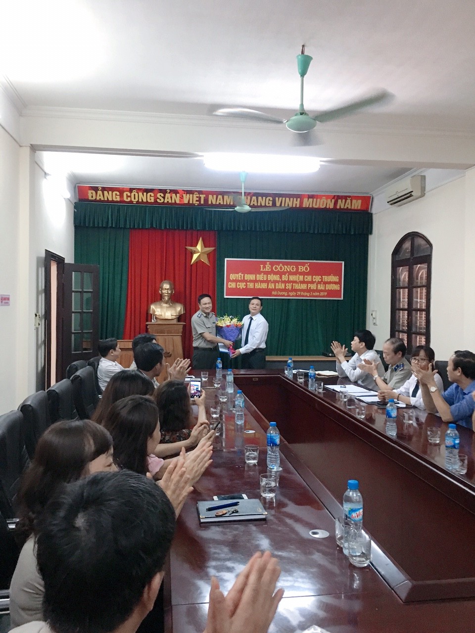 Công bố Quyết định điều động, bổ nhiệm Chi cục trưởng Chi cục Thi hành án dân sự thành phố Hải Dương.
