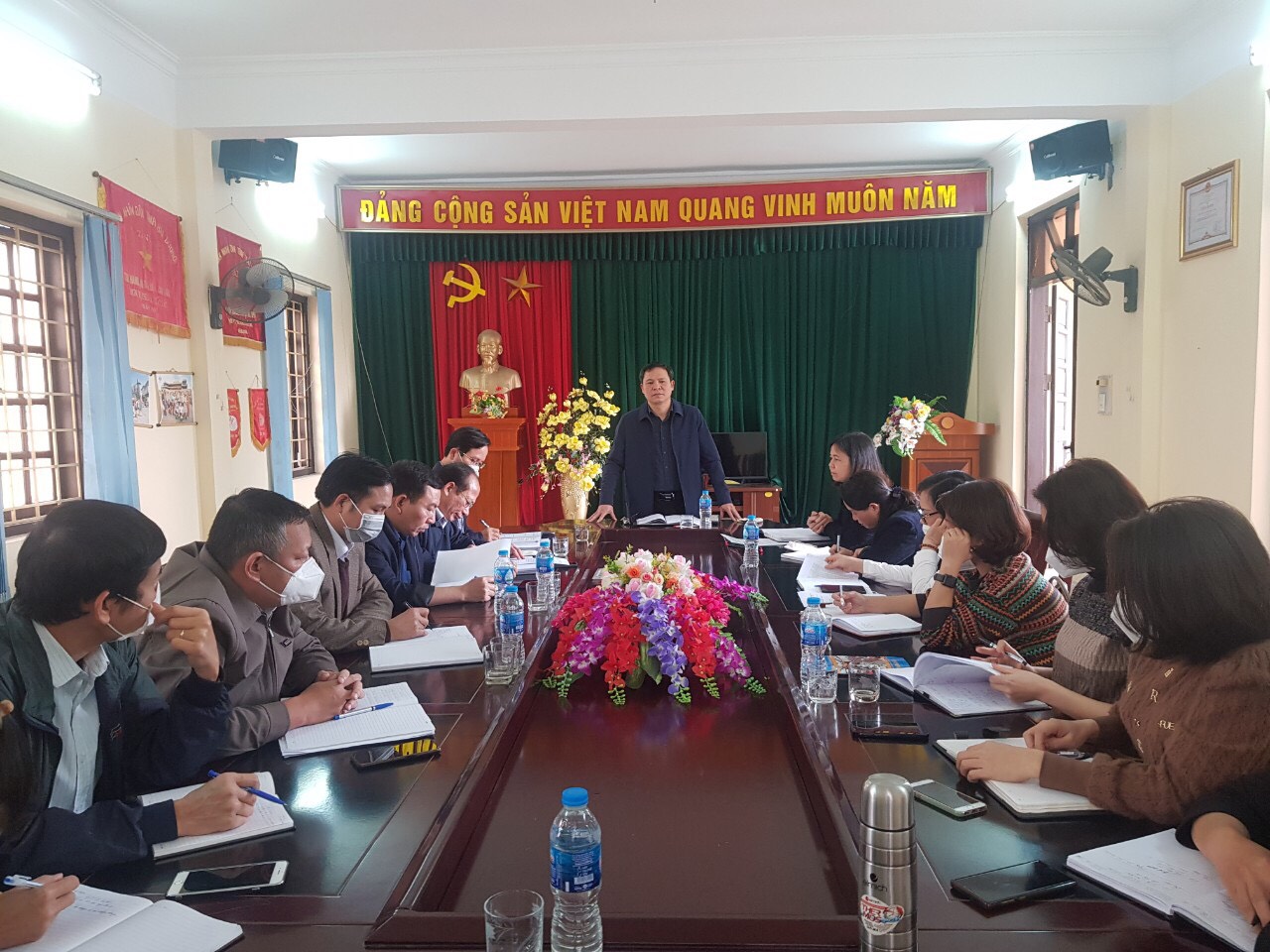 Đồng chí Cục trưởng Cục Thi hành án dân sự tỉnh làm việc với Chi cục Thi hành án dân sự thành phố Chí Linh về nhiệm vụ công tác năm 2022