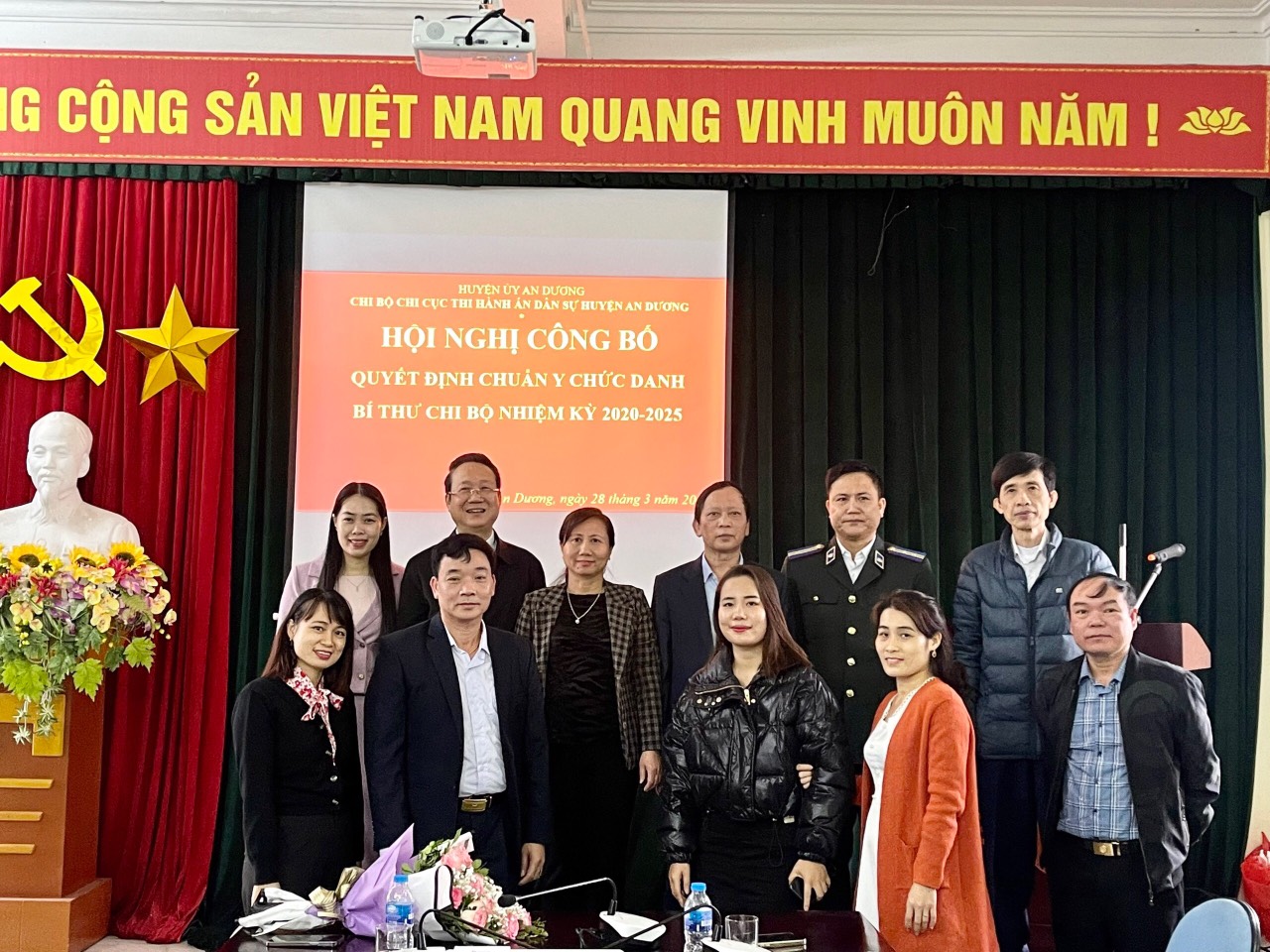 Huyện ủy An Dương tổ chức công bố Quyết định chuẩn y chức danh Bí thư Chi bộ Chi cục Thi hành án dân sự huyện An Dương nhiệm kỳ 2020-2025