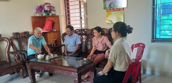 Cục Thi hành án dân sự tỉnh Hà Nam tổ chức thăm hỏi, tặng quà các gia đình là thương bệnh binh, thăm hỏi và tặng quà mẹ Việt Nam anh hùng tại một số xã thuộc tỉnh Hà Nam nhân Kỷ niệm 75 năm Ngày thương binh, liệt sỹ 27-7.